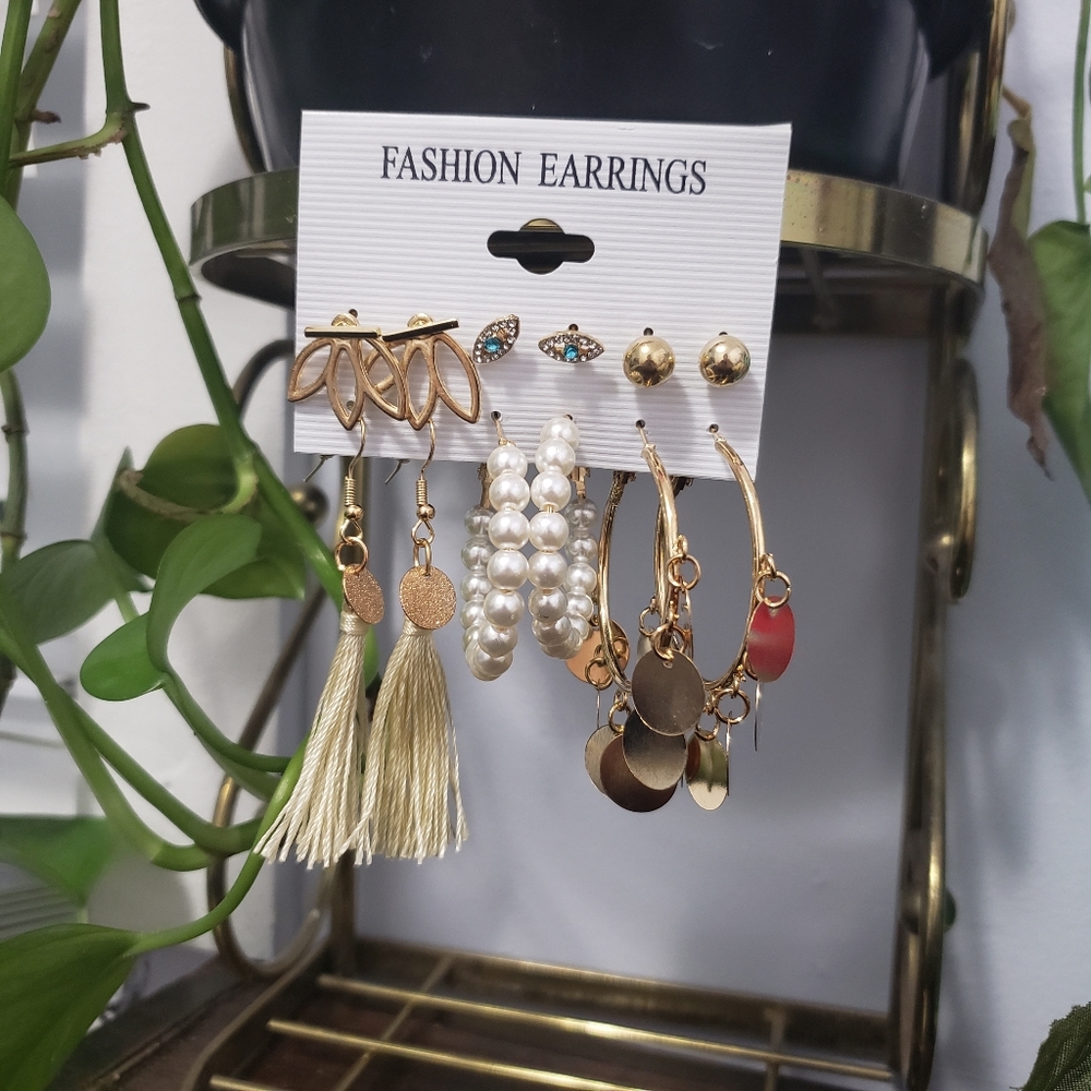 6 Pairs Women’s Fashion Earrings